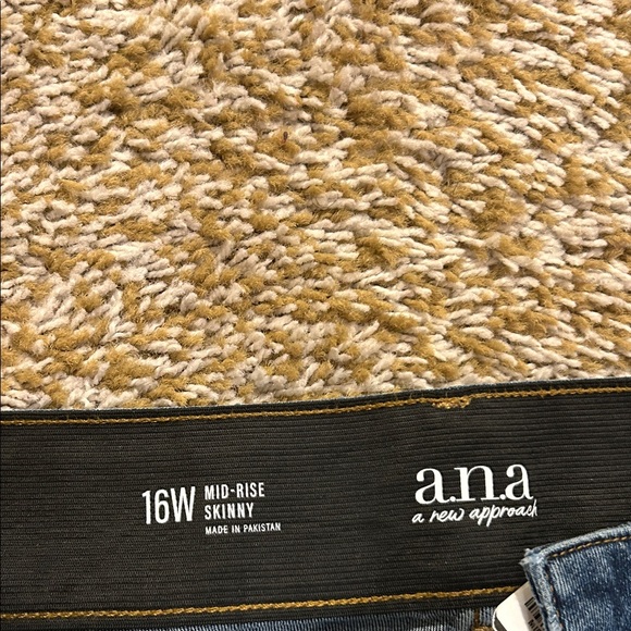 a.n.a Dark Blue Women's Skinny Jeans - Picture 3 of 4